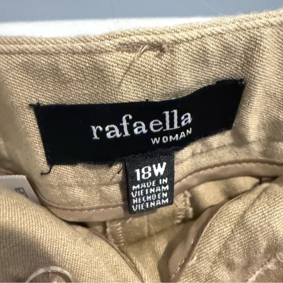 Rafaella Women's Plus-Size Curvy Fit Gabardine Bootcut Pants 18W - Picture 3 of 6